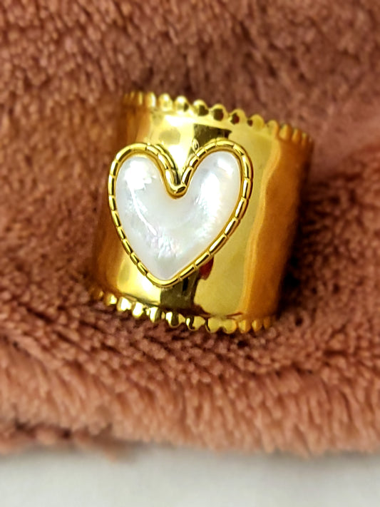 Bague coeur dorée